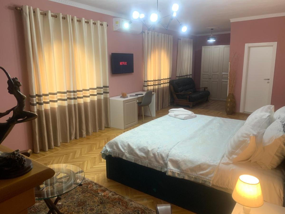 Belux Hotel Tirana Eksteriør billede